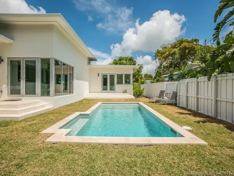 620 NE 52nd Street Miami FL 33137