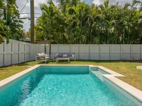 620 NE 52nd Street Miami FL 33137