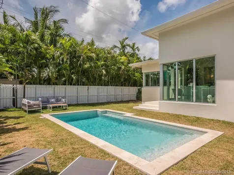 620 NE 52nd Street Miami FL 33137