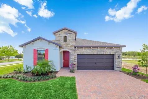 2928 SE 3rd Street Homestead FL 33033