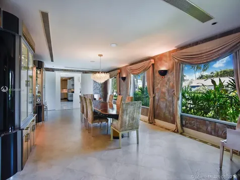 11 Bay Colony Lane Fort Lauderdale FL 33308
