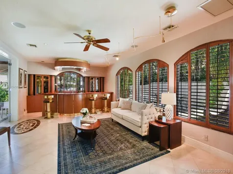 11 Bay Colony Lane Fort Lauderdale FL 33308