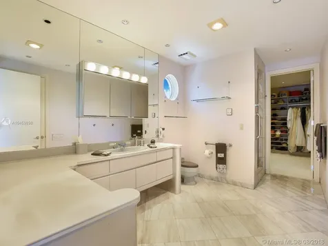 11 Bay Colony Lane Fort Lauderdale FL 33308