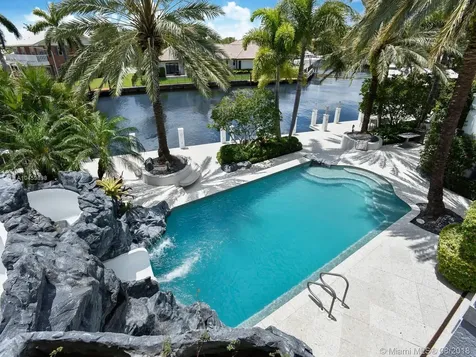 11 Bay Colony Lane Fort Lauderdale FL 33308