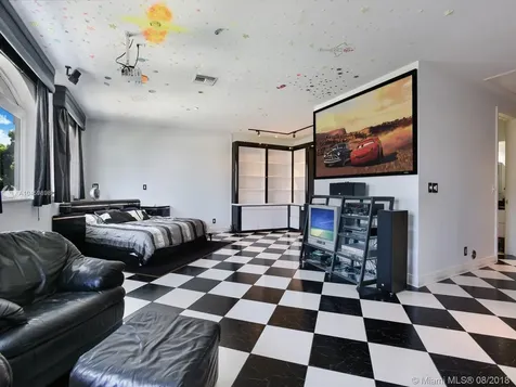 11 Bay Colony Lane Fort Lauderdale FL 33308