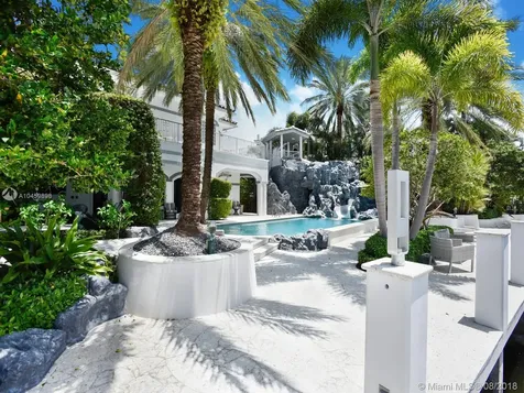 11 Bay Colony Lane Fort Lauderdale FL 33308
