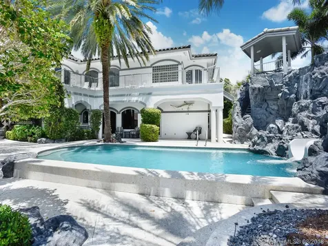 11 Bay Colony Lane Fort Lauderdale FL 33308