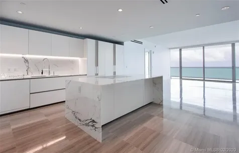 10203 Collins Avenue Bal Harbour FL 33154