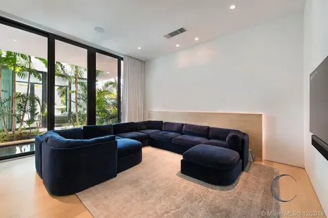 2300 Sunset Drive Miami Beach FL 33140