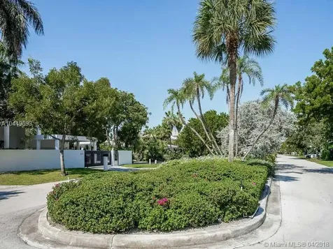 881 Harbor Drive Key Biscayne FL 33149