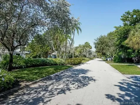 881 Harbor Drive Key Biscayne FL 33149