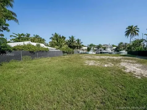 881 Harbor Drive Key Biscayne FL 33149