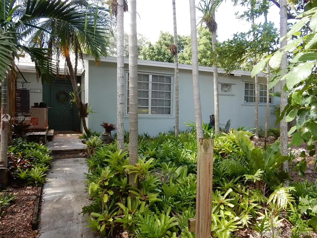 9851 Dominican Drive Cutler Bay FL 33189