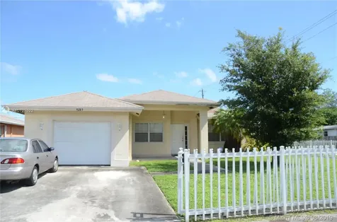 4201 SW 26th Street West Park FL 33023