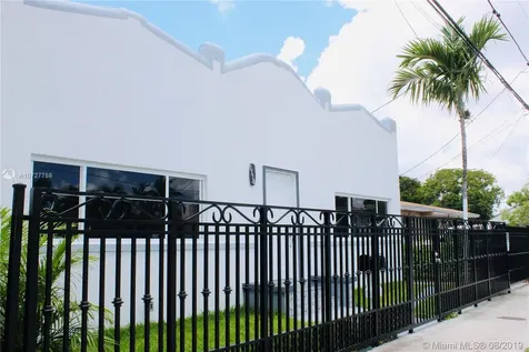 1114 SW 11th Avenue Miami FL 33129