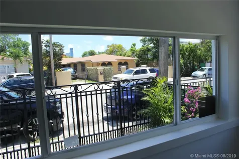 1114 SW 11th Avenue Miami FL 33129