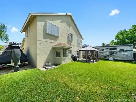 9760 SW 220th Street Cutler Bay FL 33190