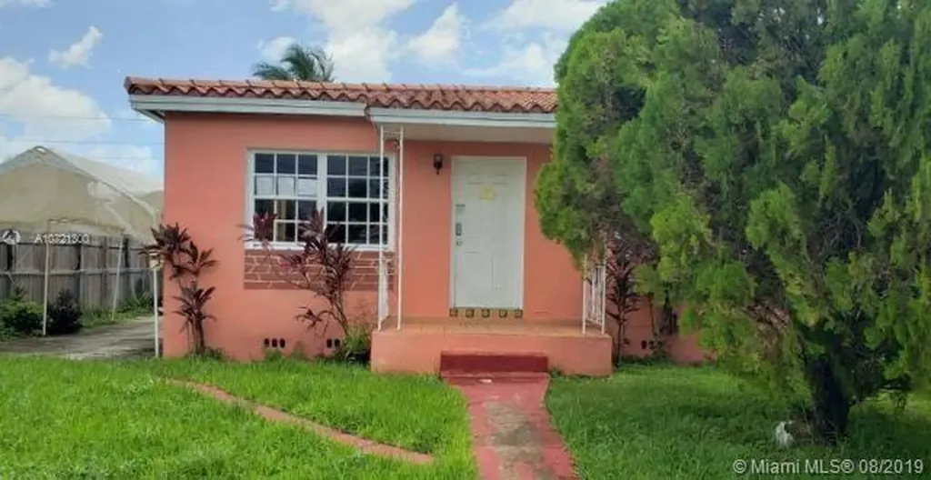 631 SW 62nd Court Miami FL 33144