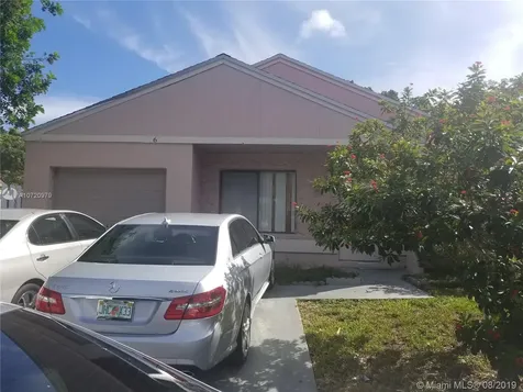 6 Hastings Lane Boynton Beach FL 33426