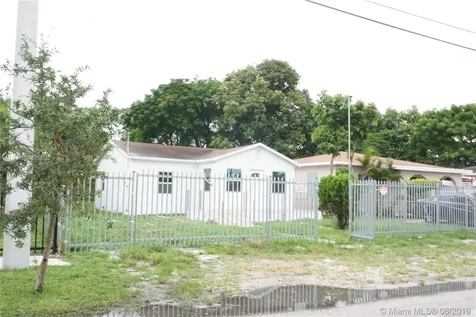 834 NW 118th Street Miami FL 33168