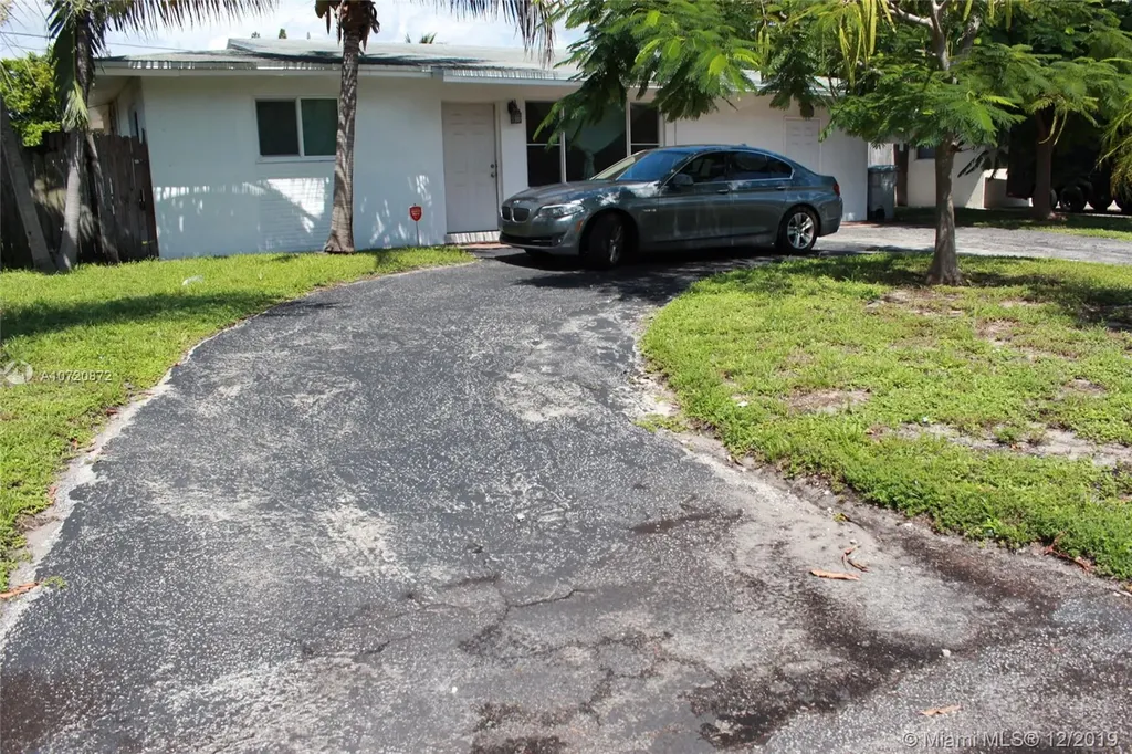 2011 NE 1st Avenue Pompano Beach FL 33060