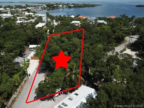 13 Pirates Drive Key Largo FL 33037