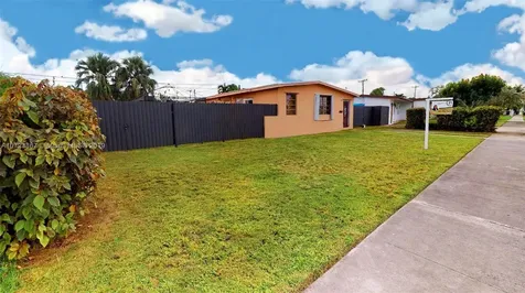 4155 SW 107th Court Miami FL 33165