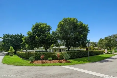 7940 SW 94th Street Miami FL 33156