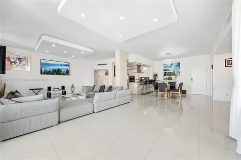 4001 S Ocean Drive Hollywood FL 33019