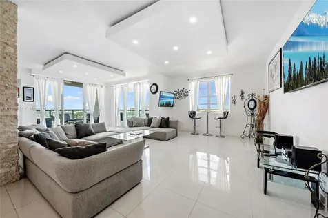 4001 S Ocean Drive Hollywood FL 33019