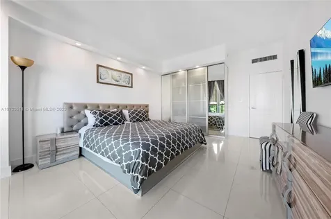 4001 S Ocean Drive Hollywood FL 33019