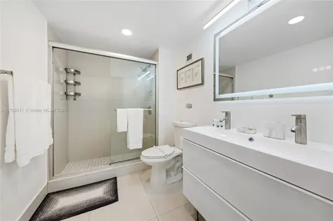 4001 S Ocean Drive Hollywood FL 33019