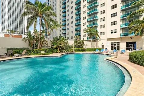 4001 S Ocean Drive Hollywood FL 33019