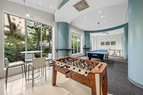 4001 S Ocean Drive Hollywood FL 33019