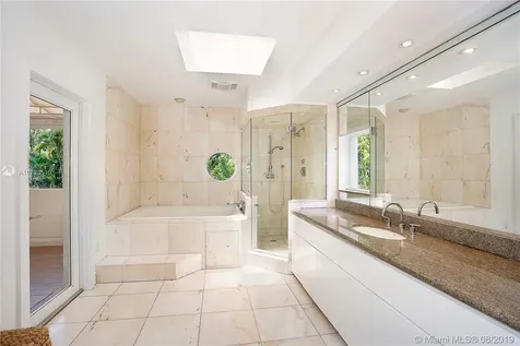 3721 Hibiscus Street Miami FL 33133