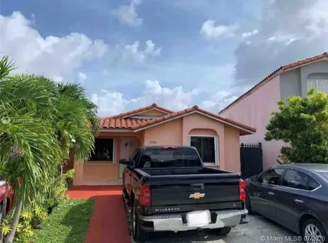 2563 W 65th Street Hialeah FL 33016