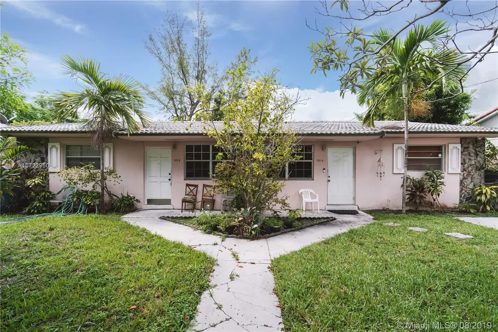 7814 Grand Canal Drive Miami FL 33144