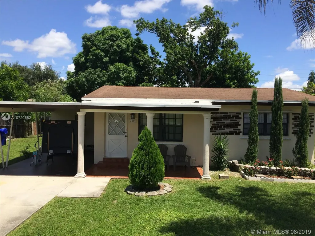 6321 Dewey Street Hollywood FL 33023