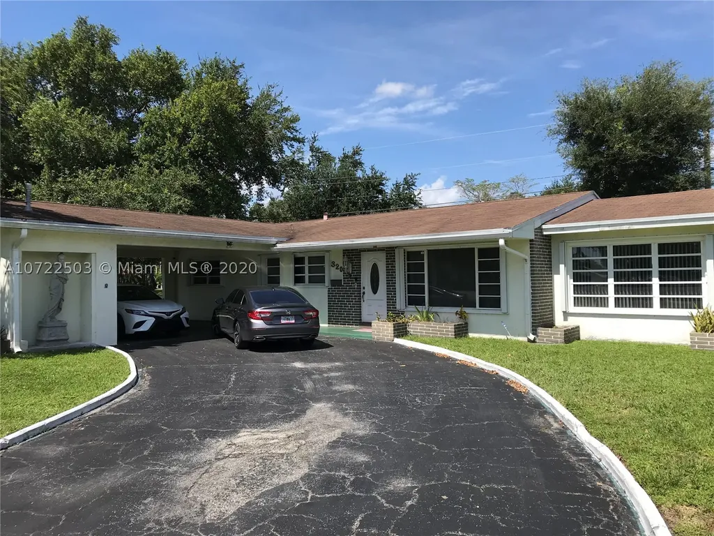 320 S 56th Avenue Hollywood FL 33023