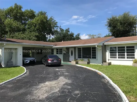 320 S 56th Avenue Hollywood FL 33023