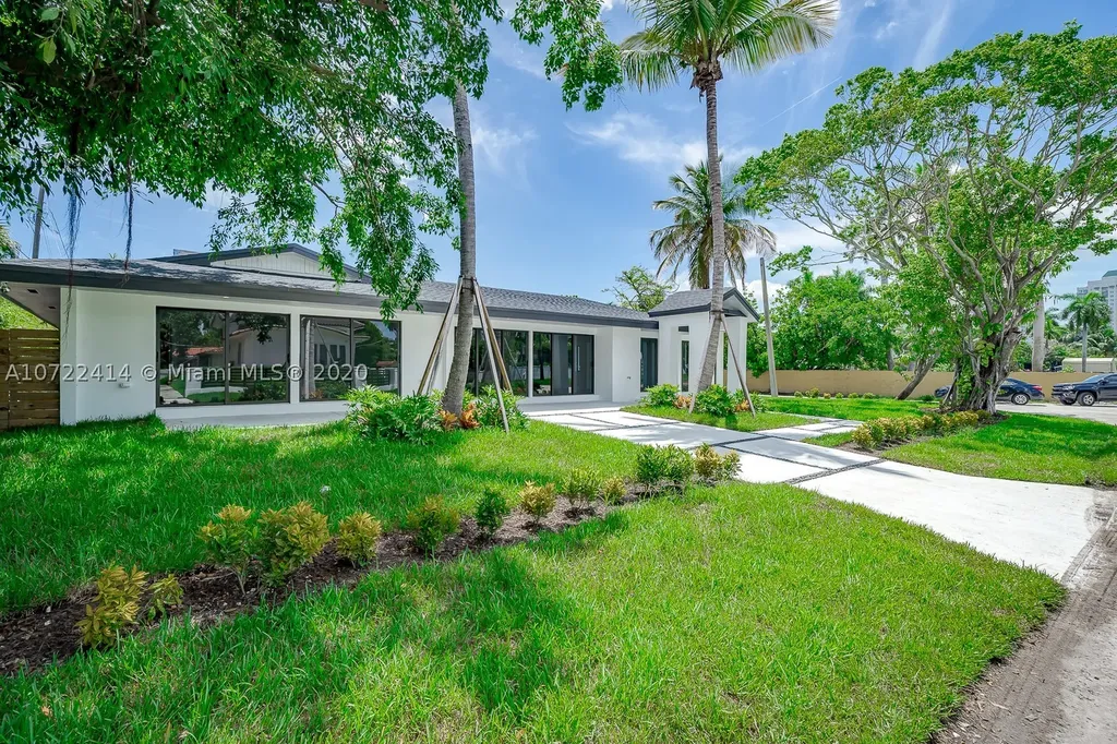 8425 NE 12th Avenue Miami FL 33138