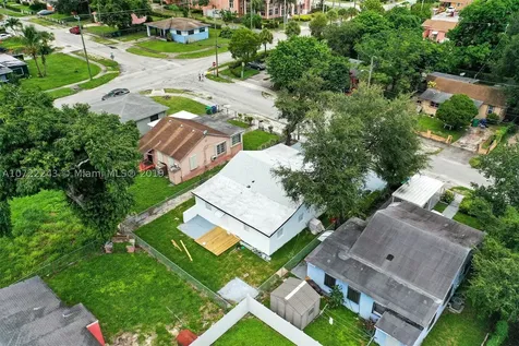 2276 NW 92nd Street Miami FL 33147