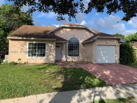1251 SW 86th Avenue Pembroke Pines FL 33025