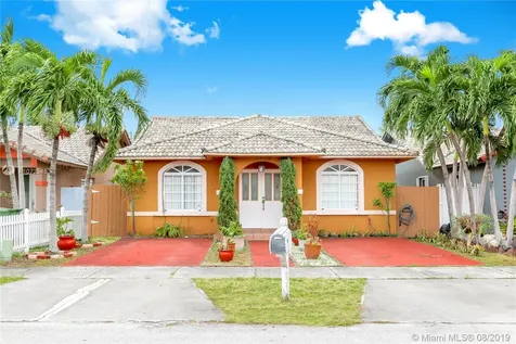 3583 W 74th Place Hialeah FL 33018