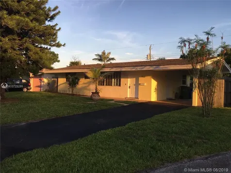 7930 NW 11th Street Pembroke Pines FL 33024