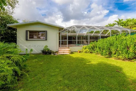 940 Quail Avenue Miami Springs FL 33166