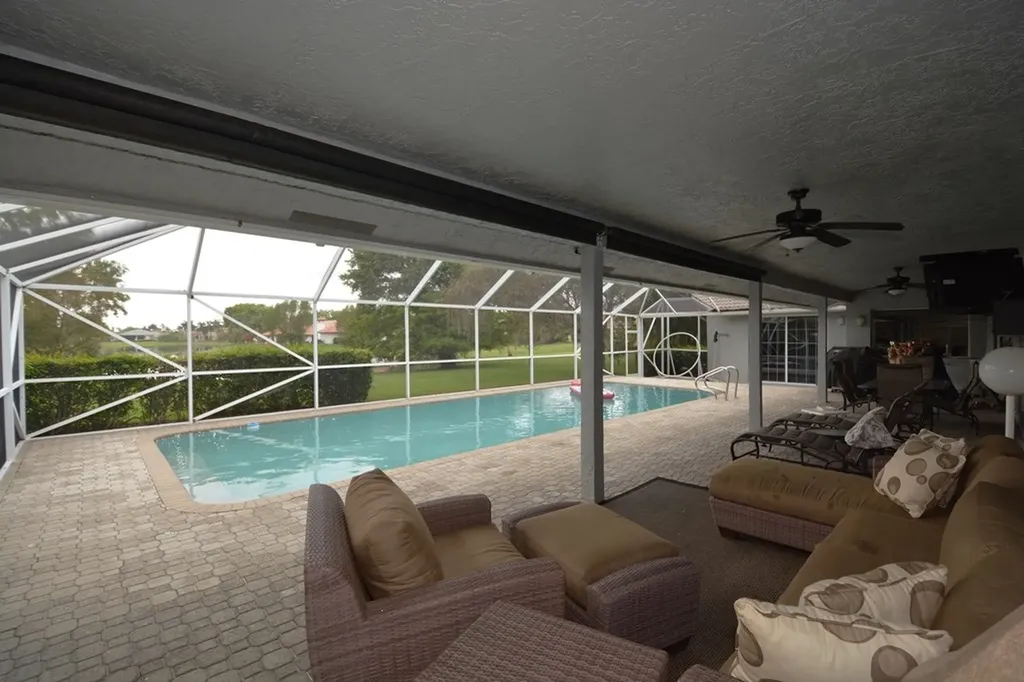 7320 SW 130th Street Pinecrest FL 33156