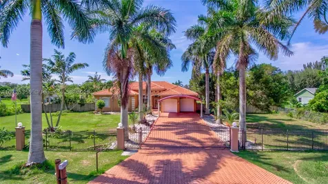 20050 SW 326th Street Homestead FL 33030