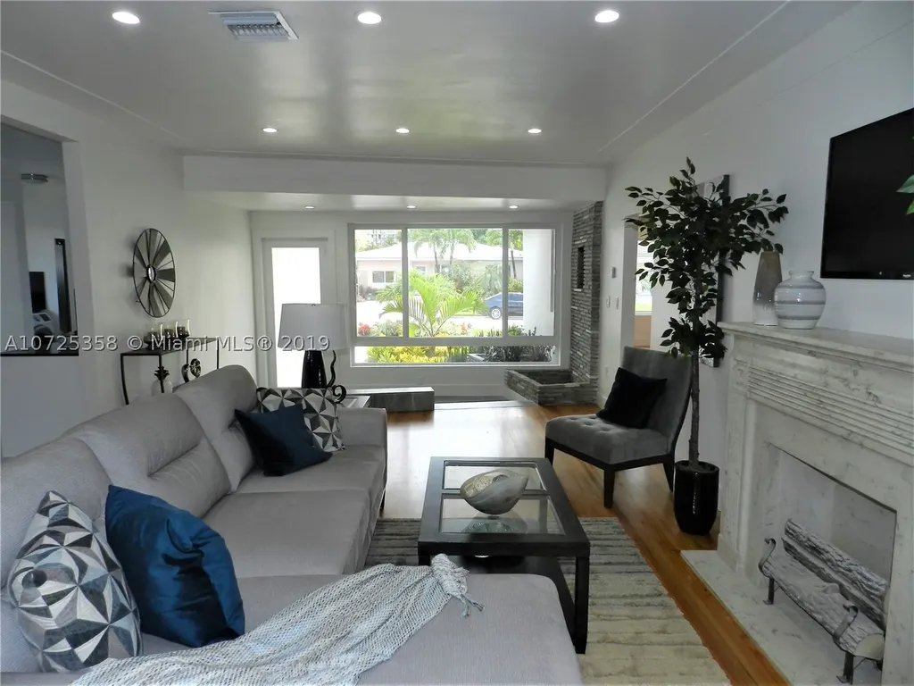 8842 Byron Avenue Surfside FL 33154