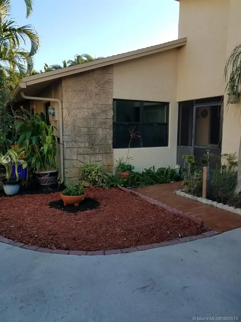 2456 NW 10th Street Delray Beach FL 33445